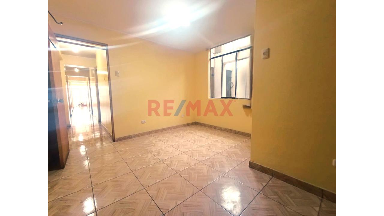 ✨ 🏠 ¡Vive Con Comodidad En Un Departamento Amplio, Iluminado Y Con Excelente Ubicación En Ate! 🌿💛 — foto 12