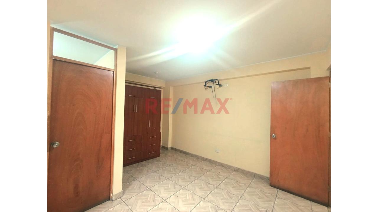 ✨ 🏠 ¡Vive Con Comodidad En Un Departamento Amplio, Iluminado Y Con Excelente Ubicación En Ate! 🌿💛 — foto 10