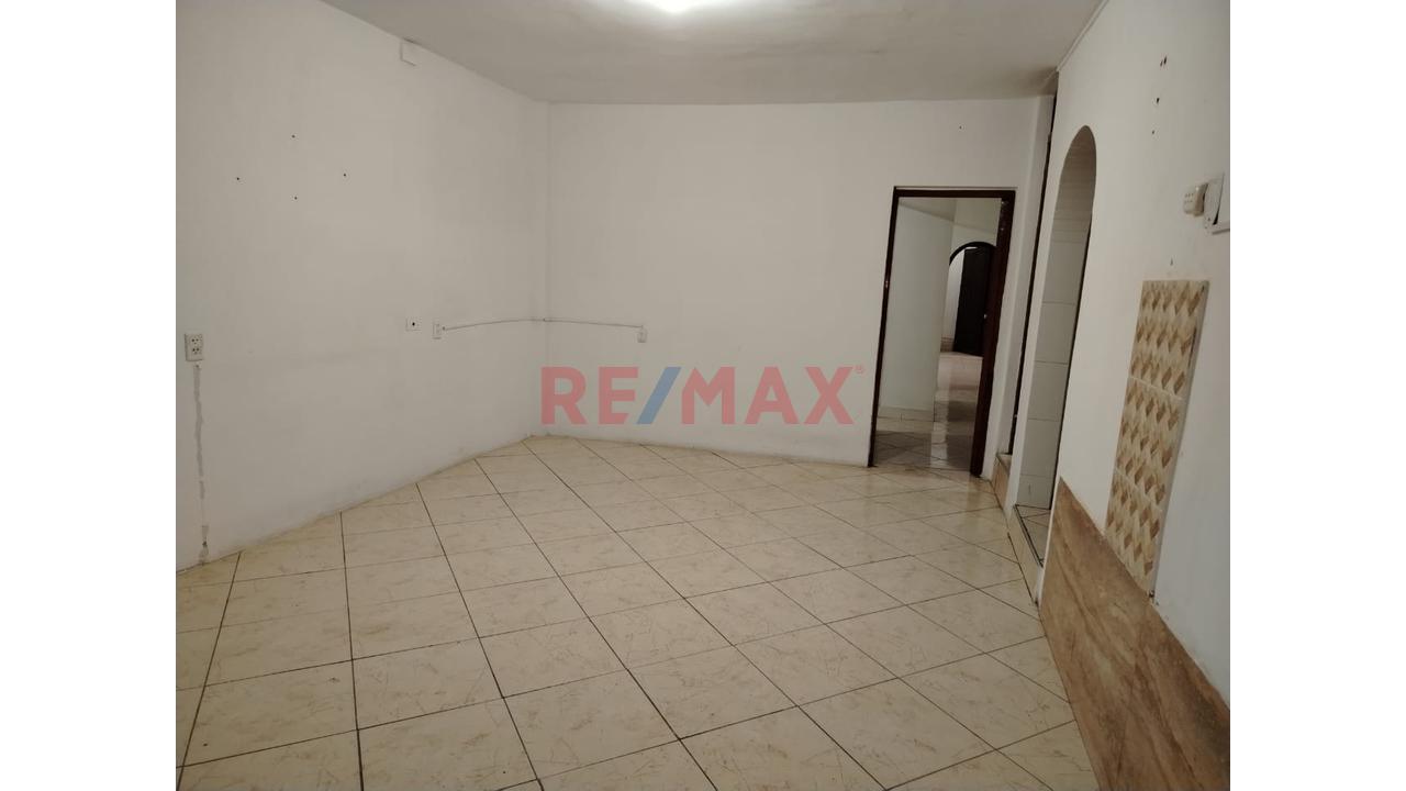 Casa Y Local Comercial En Venta Lambayeque - 10