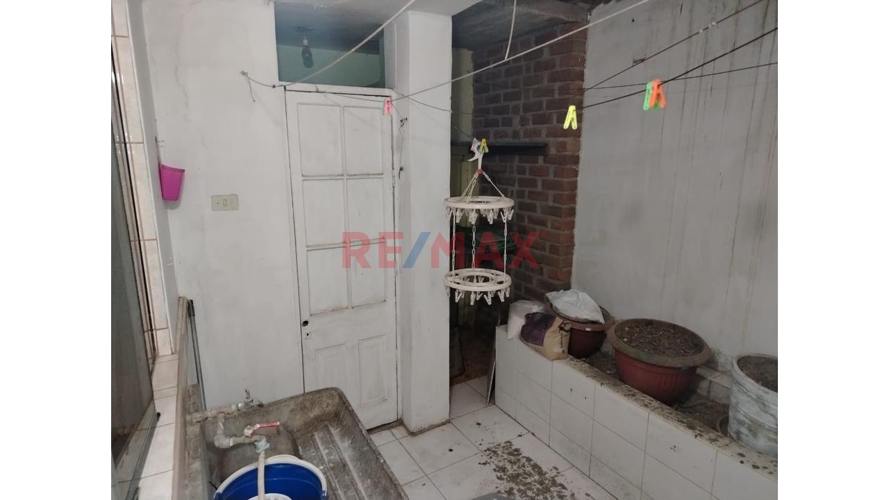 Casa Y Local Comercial En Venta Lambayeque - 8