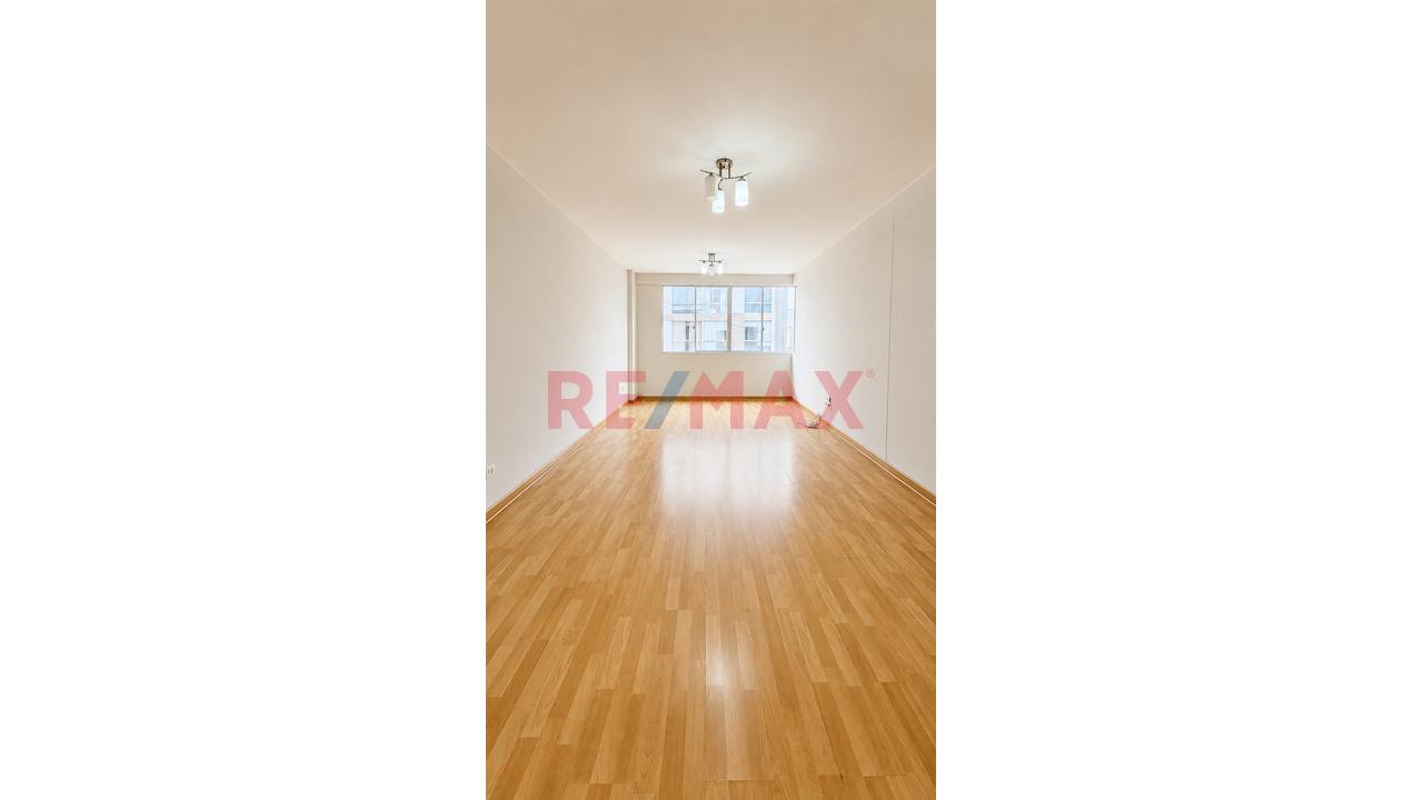 Alquiler Dpto De 95 M² Vista Calle En Tercer Piso! — foto 3