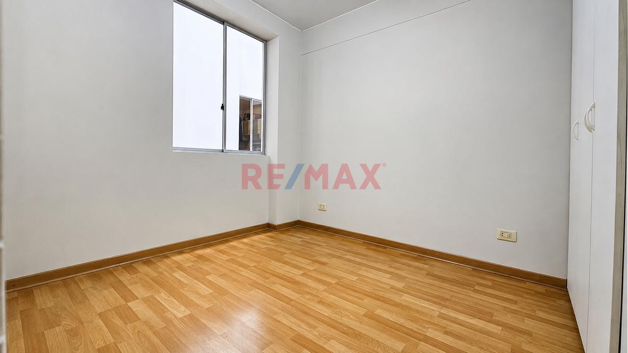 Alquiler Dpto De 95 M² Vista Calle En Tercer Piso! — foto 7
