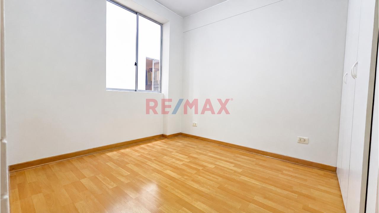 Alquiler Dpto De 95 M² Vista Calle En Tercer Piso! — foto 12