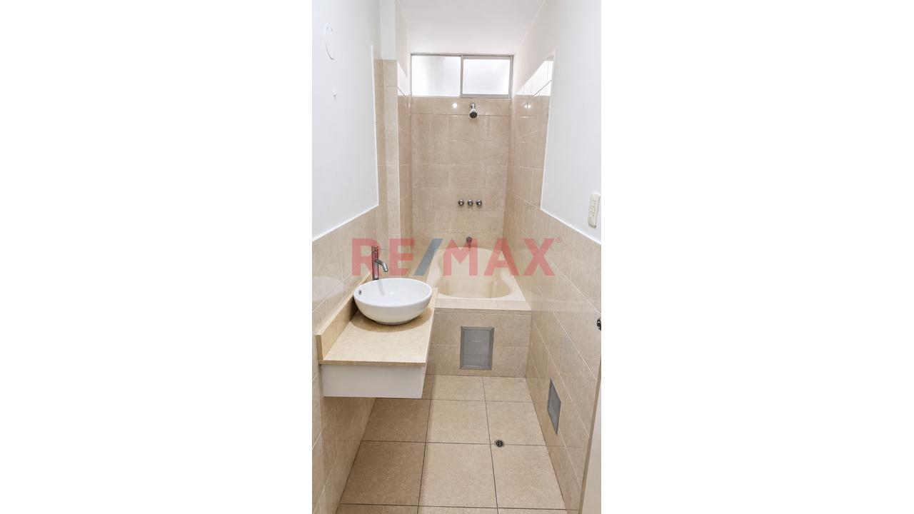 Alquiler Dpto De 95 M² Vista Calle En Tercer Piso! — foto 9