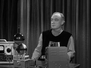 A video clip called Then cut off the electrokinetic and turn on your ship's decomposure ray.