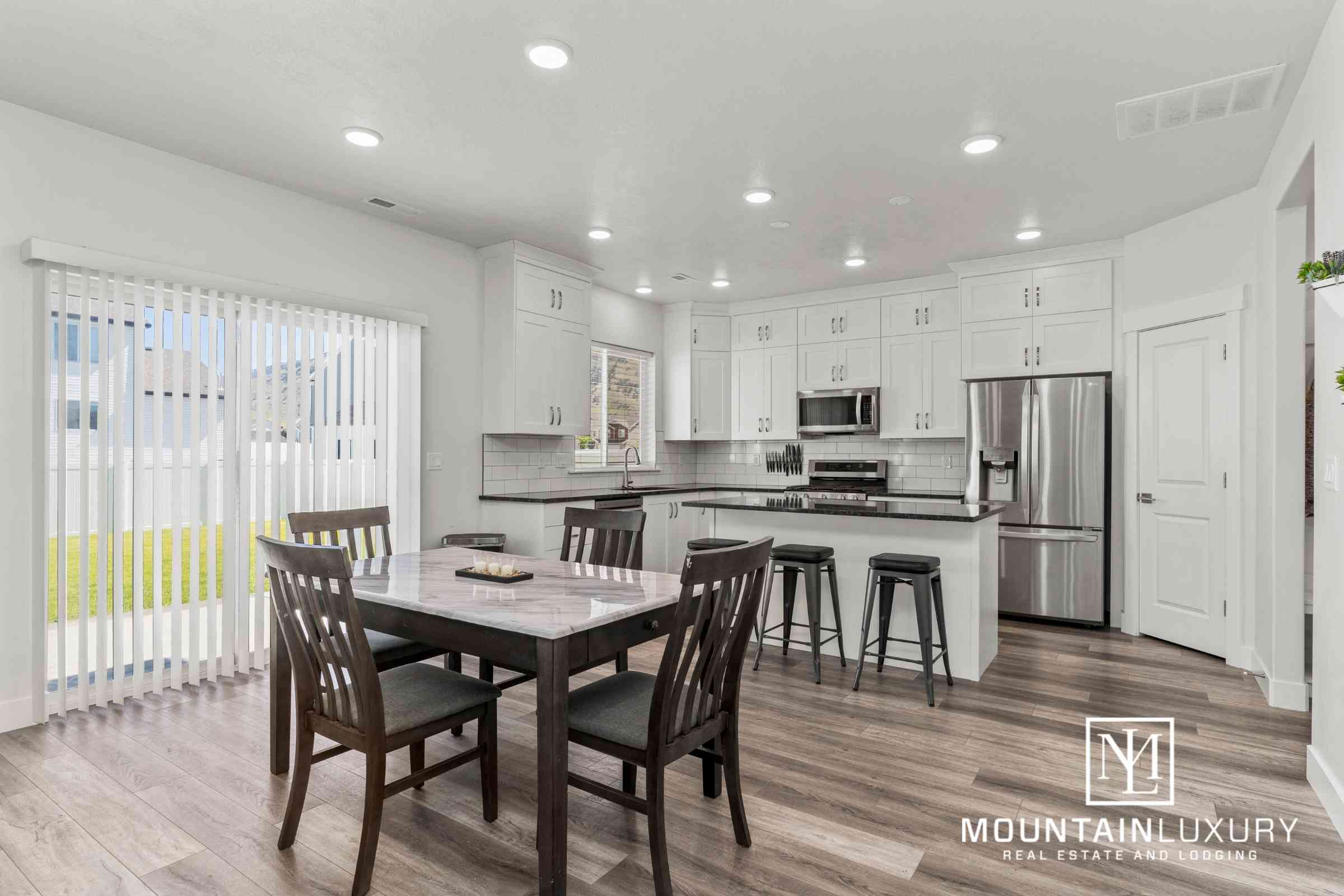 1495 E 480 S, Hyrum photo of kitchen area and window view