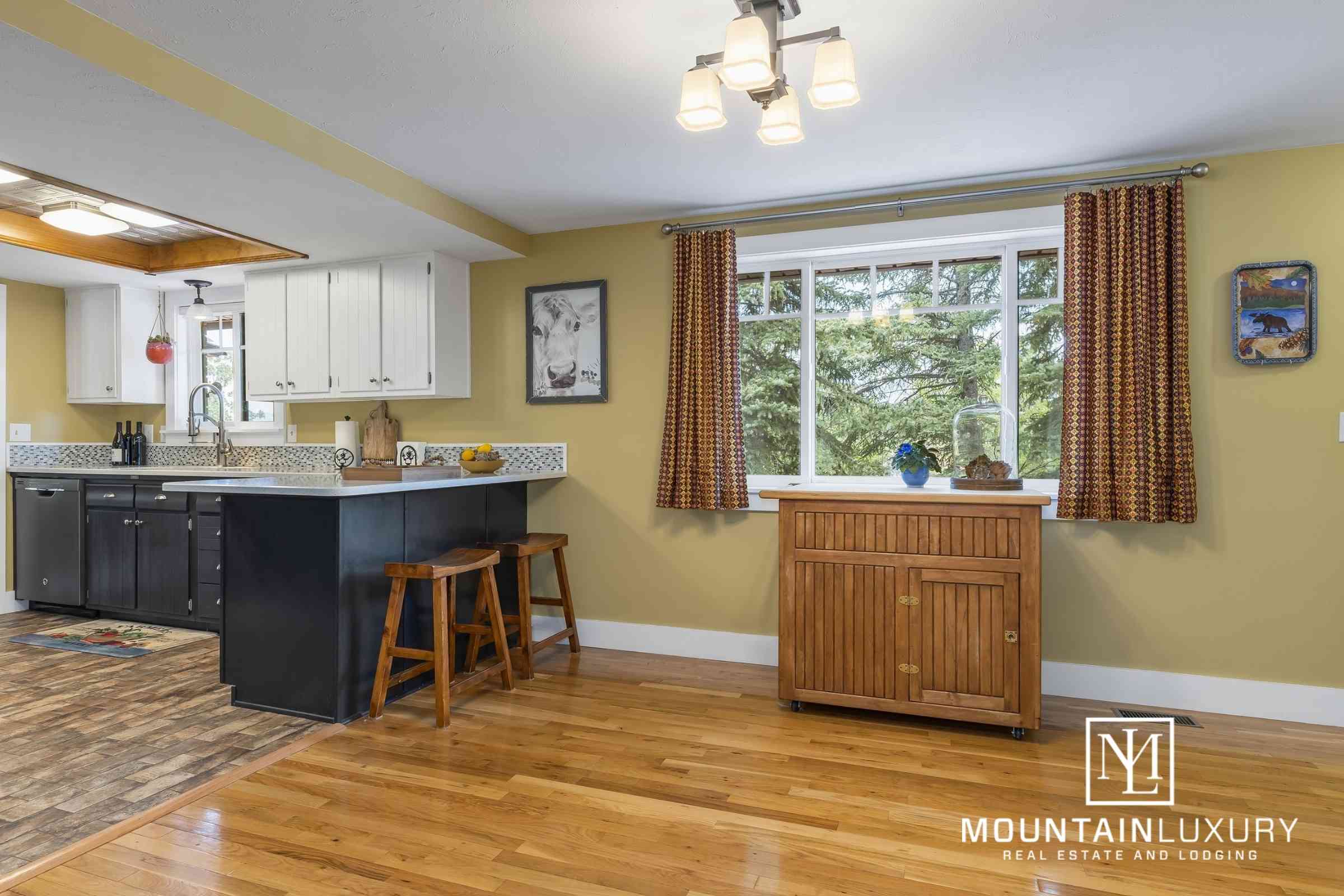 2144 N 3850 E Eden dining room, kitchen area photo