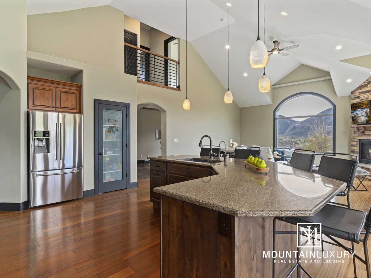 Kitchen with pantry and overview