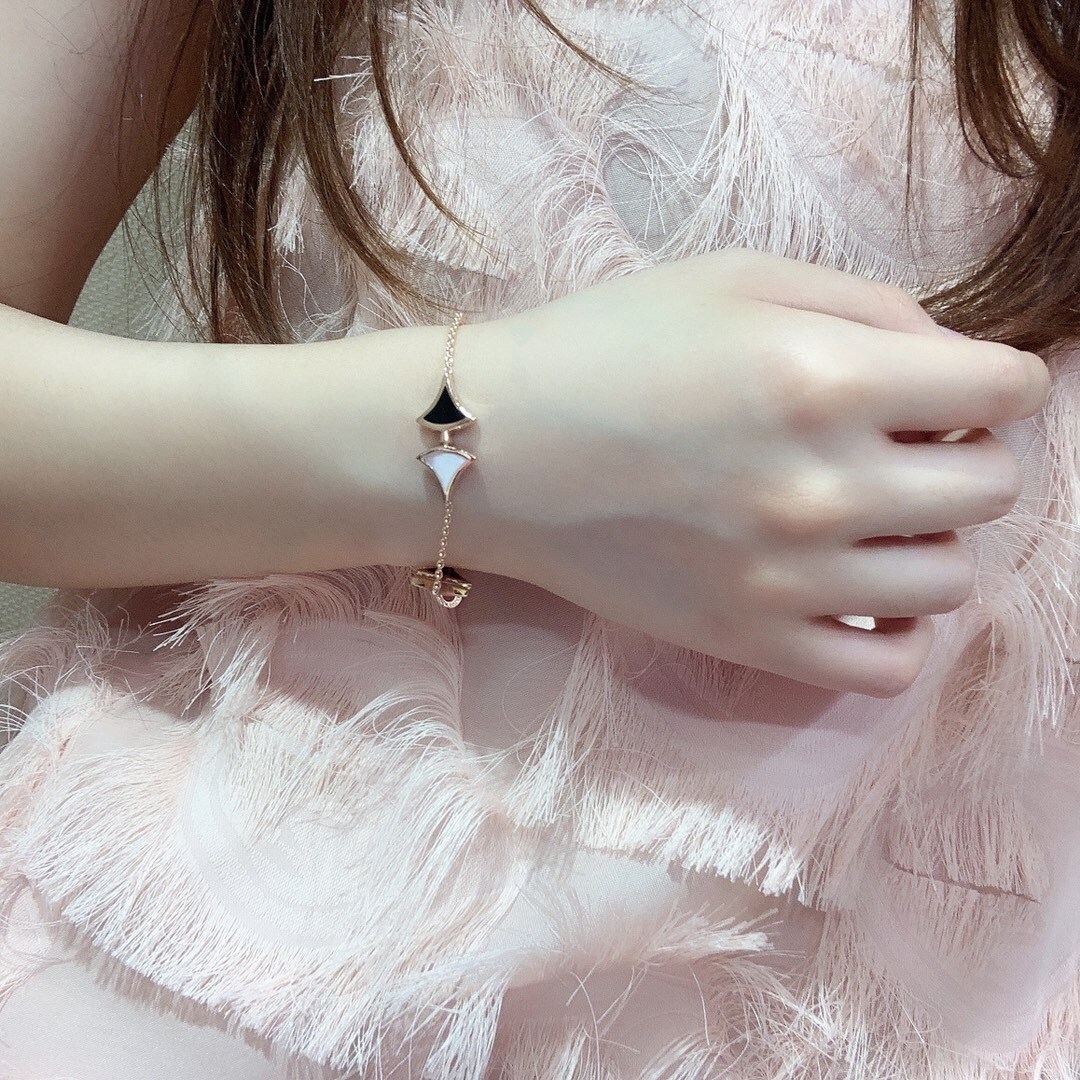 Elegant Divas’ Dream Bracelet – Premium Quality