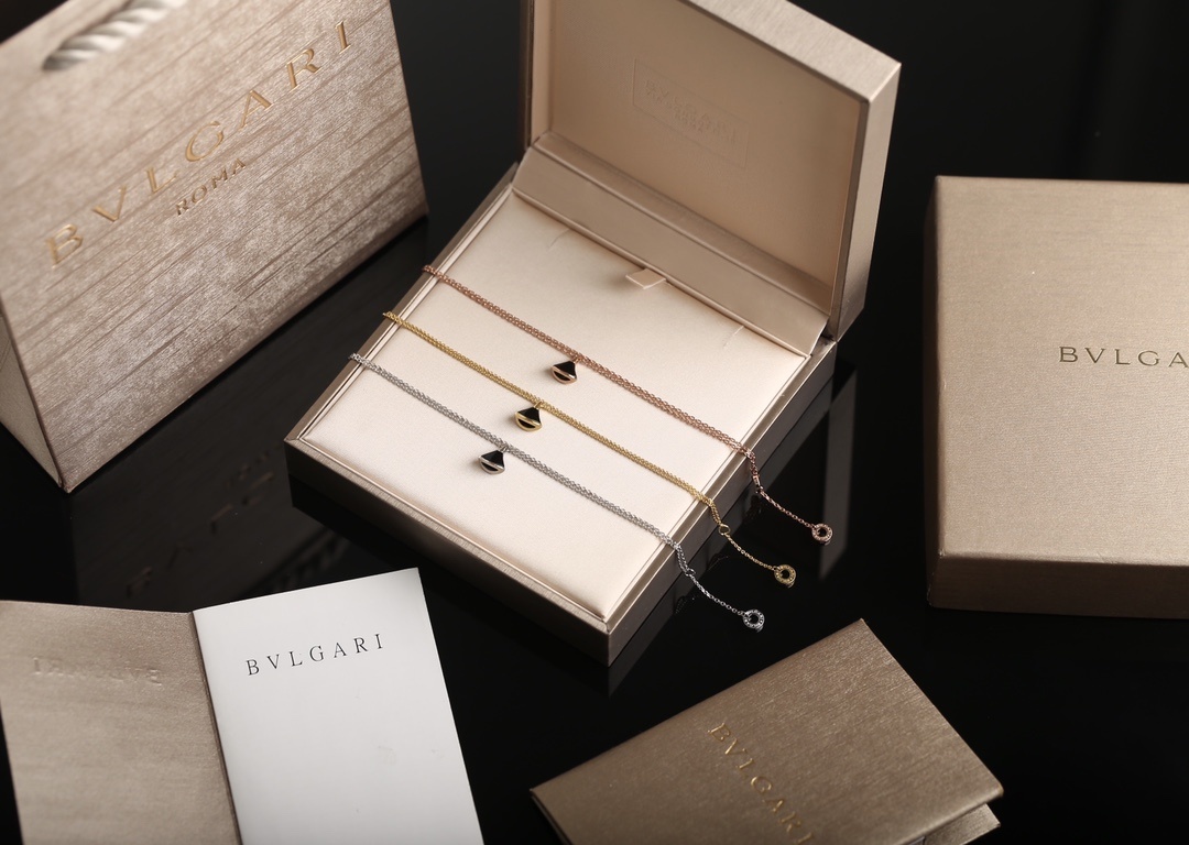 Bvlgari Tri-Tone Bracelet Set – Bvlgari Tri-Tone Divas’ Dream Bracelet