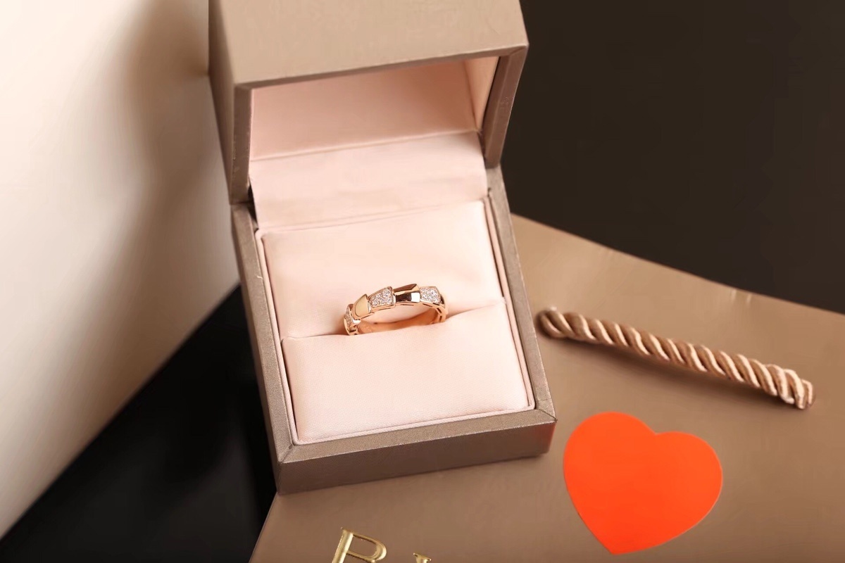 iconic Bulgari Rose Gold Diamond Serpenti Ring – Bulgari Rose Gold