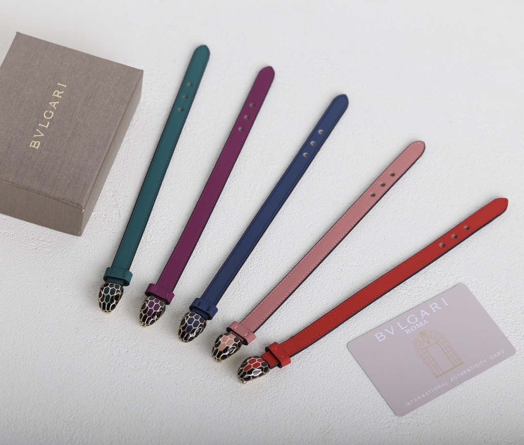 Premium Snake Head Bracelet – Luxurious Design