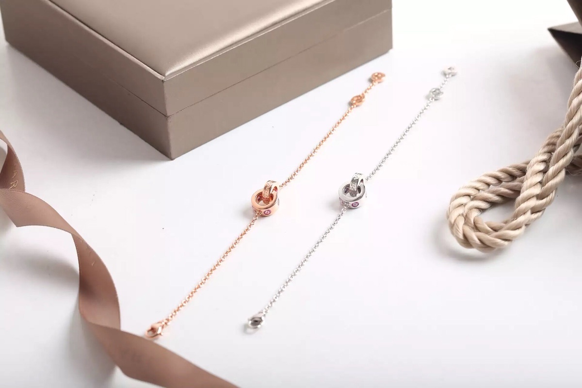 silver Bvlgari Rose Gold Bracelet – Bvlgari Rose Gold & Silver Circle