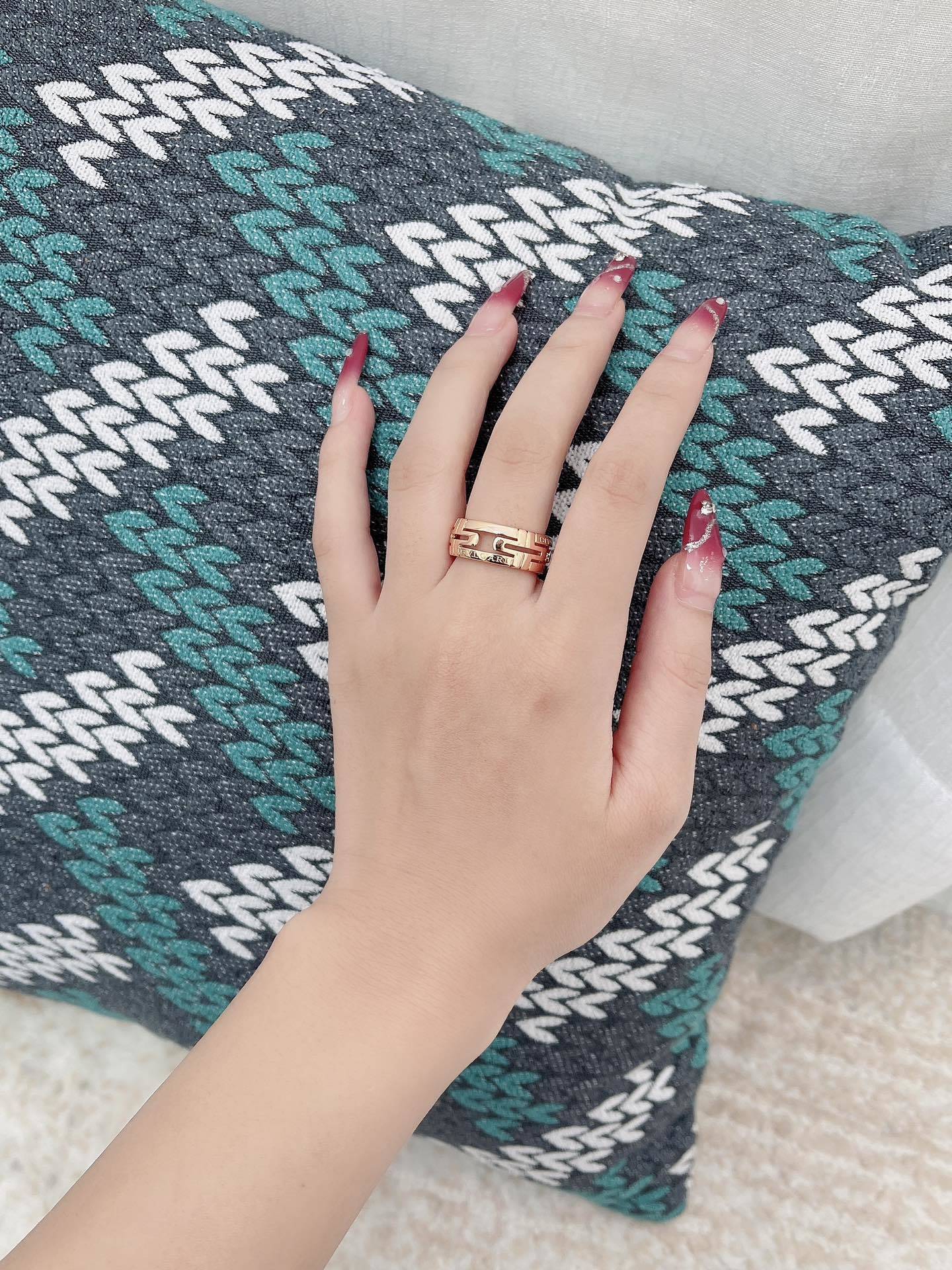 Bvlgari Parentesi 18K Rose Gold Ring – Iconic Design