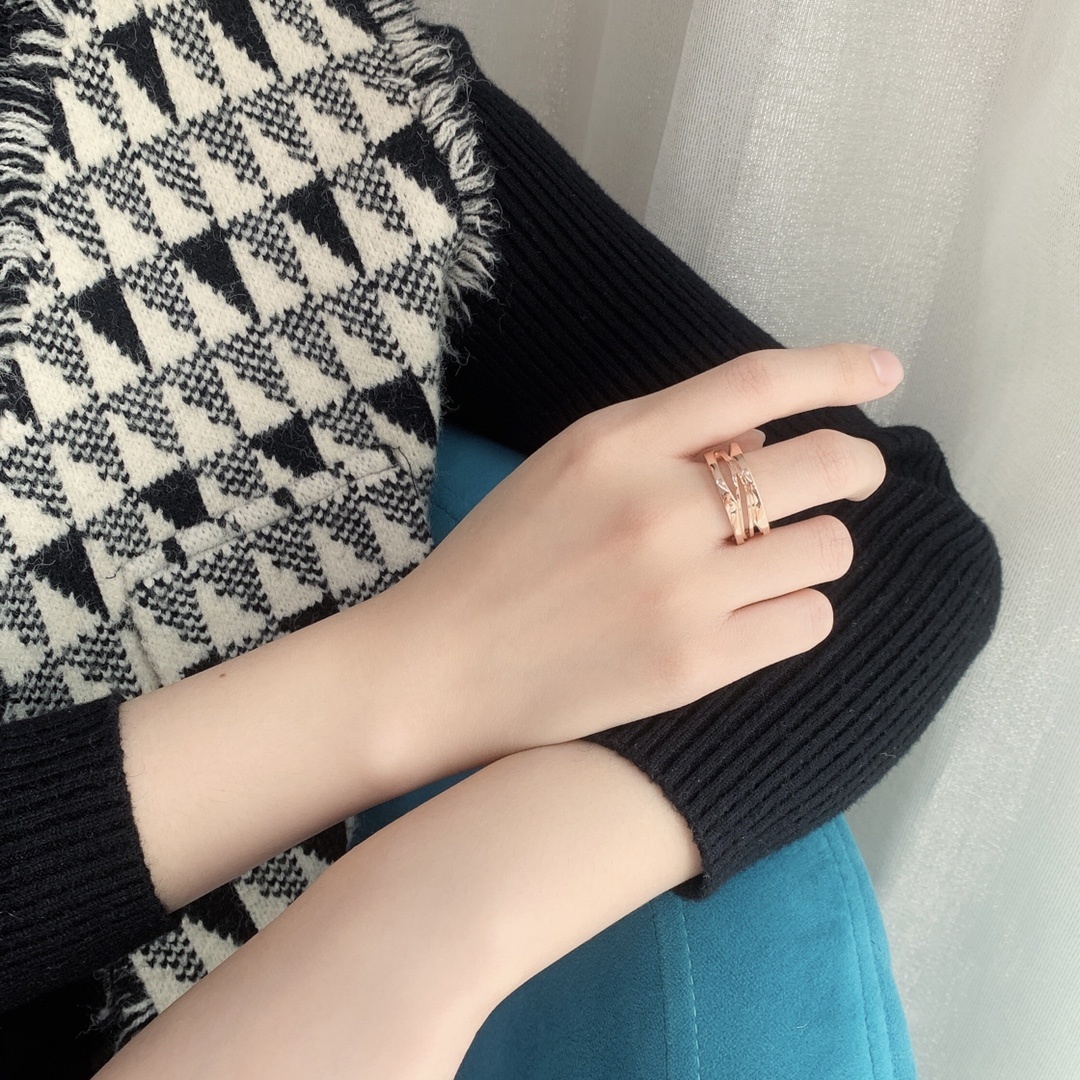 zero1 design Bulgari Rose Gold Ceramic Ring – Bulgari Rose Gold