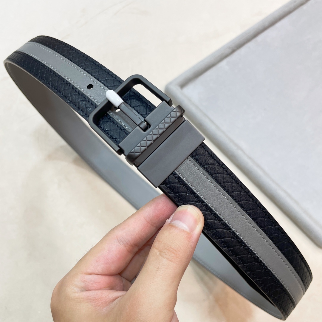 Premium Leather Belt - Black & Gray Stripe