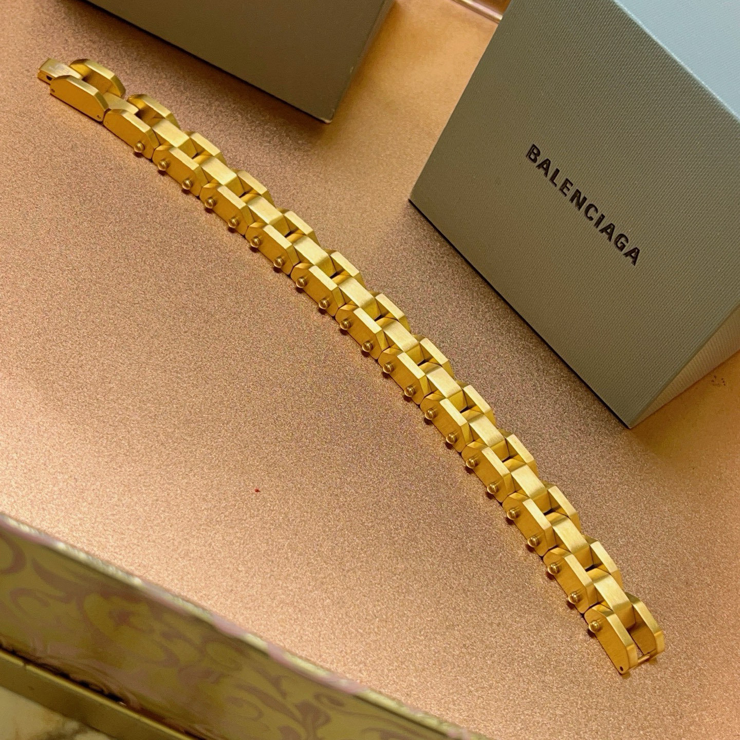 Balenciaga Gold Link Chain Bracelet – Statement Jewelry