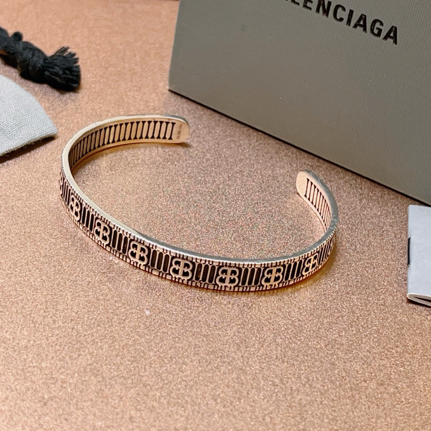 Balenciaga Gold-Tone Cuff Bracelet – Balenciaga Gold-Tone Logo Cuff