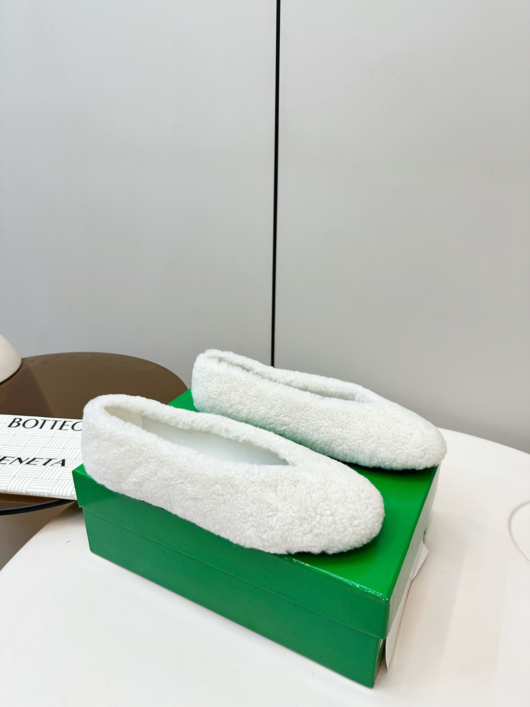 Bottega Veneta White Shearling Slippers cozy - Bottega Veneta White