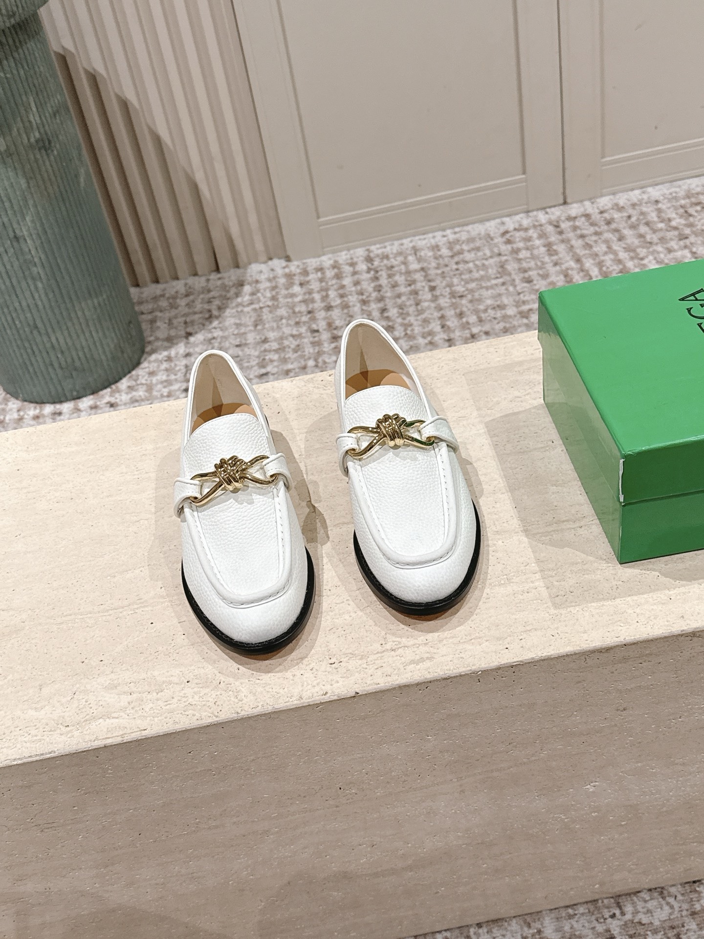leather gold Bottega Veneta White Loafers - Bottega Veneta White