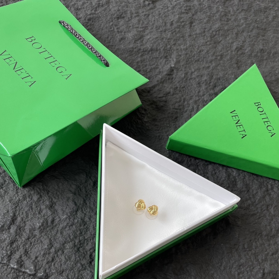 stud Bottega Veneta Gold Knot Earrings – Bottega Veneta Gold Knot Stud