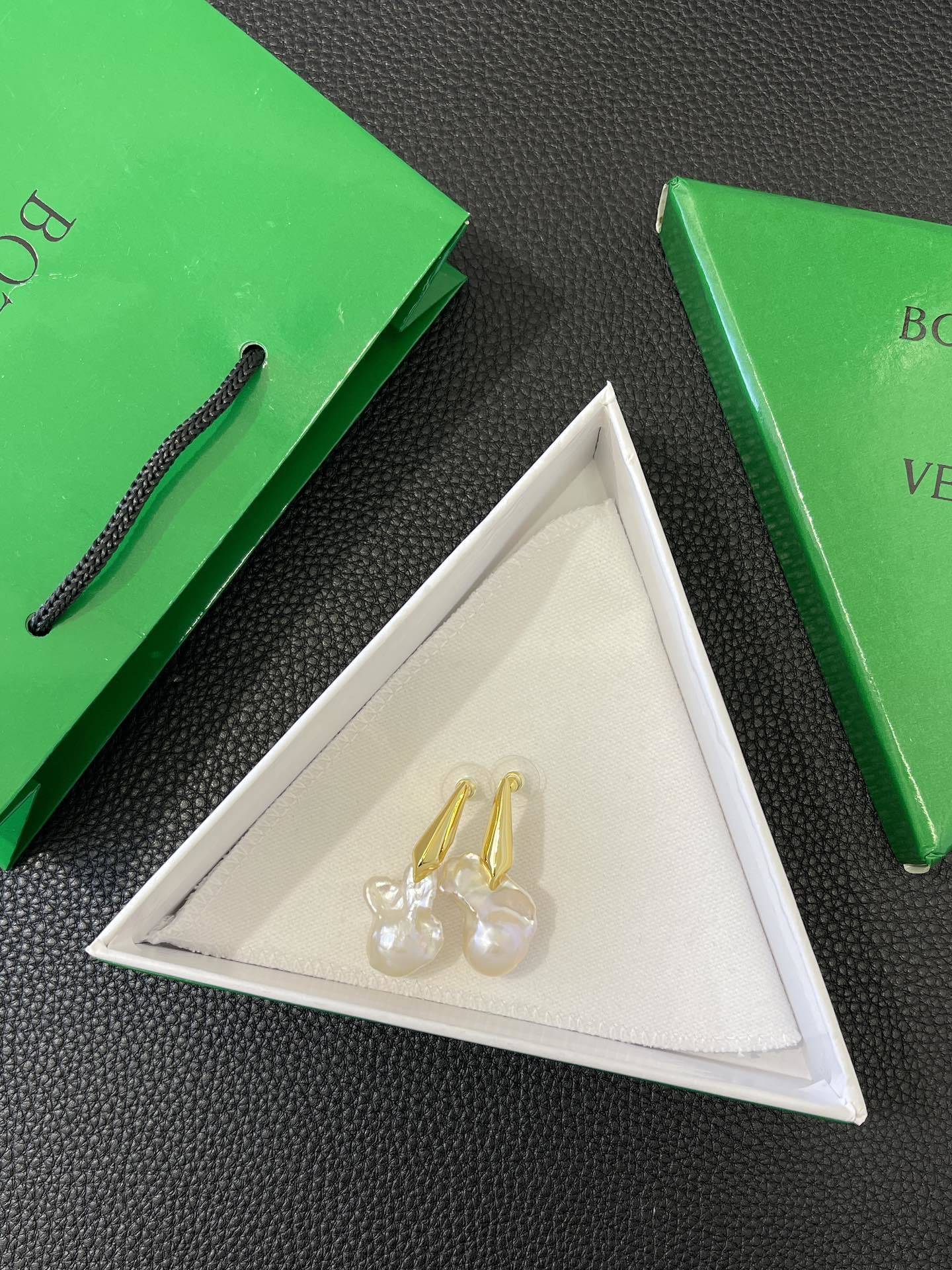 Bottega Veneta Baroque Pearl Earrings drop – Bottega Veneta Baroque