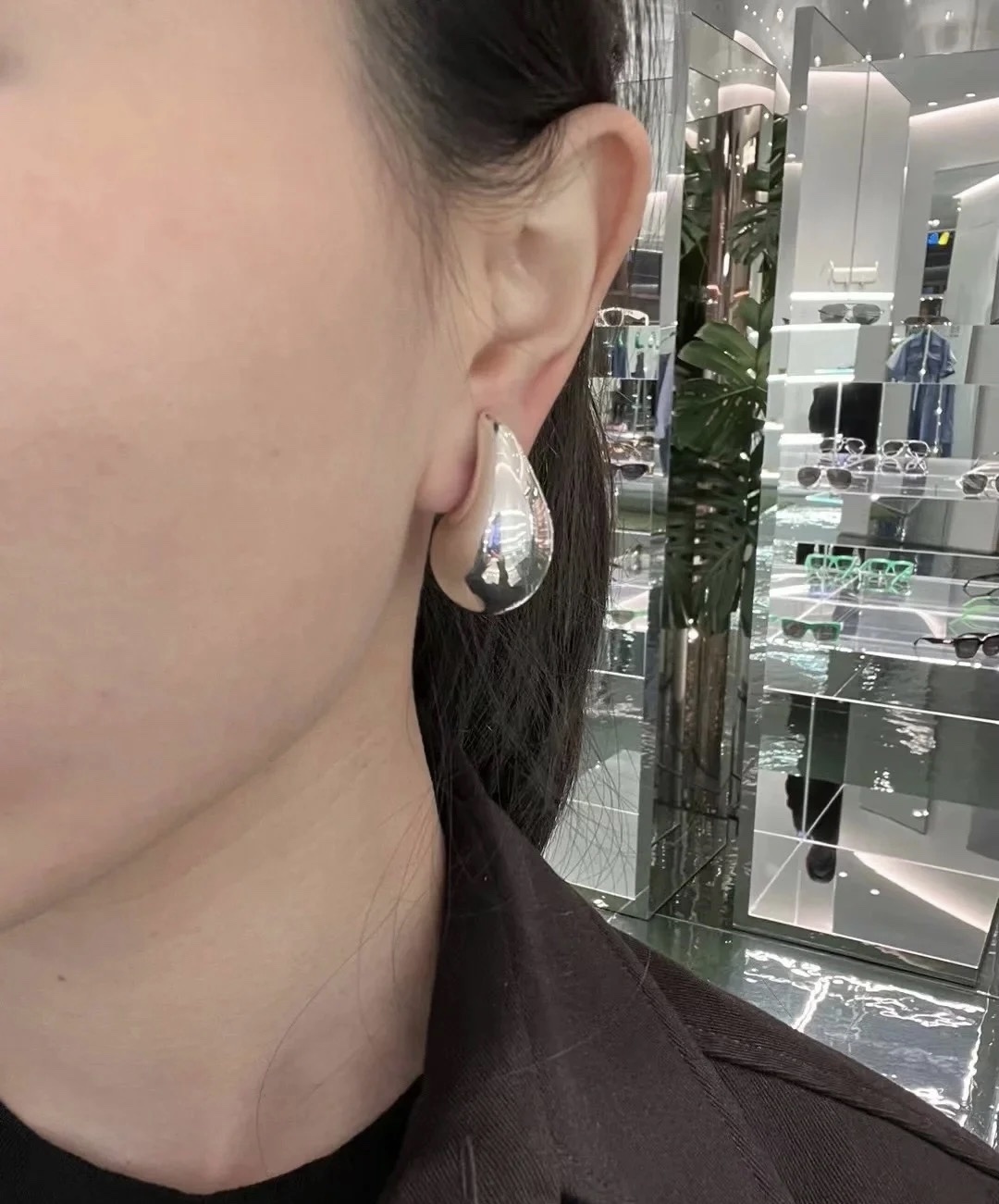 Bold Silver Teardrop Earrings – Statement Jewelry