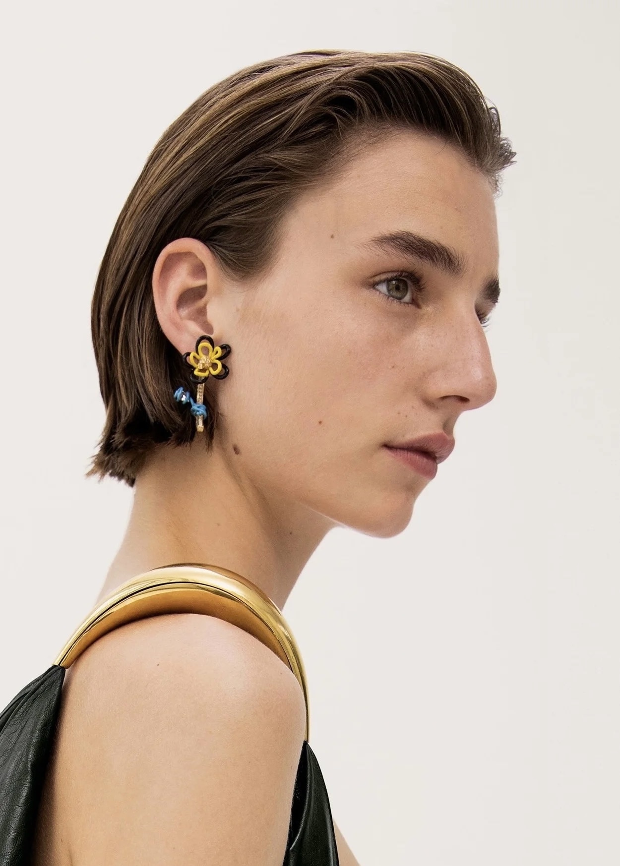 Marni Gold Flower Earrings – Marni Gold Flower Beaded Drop Earrings