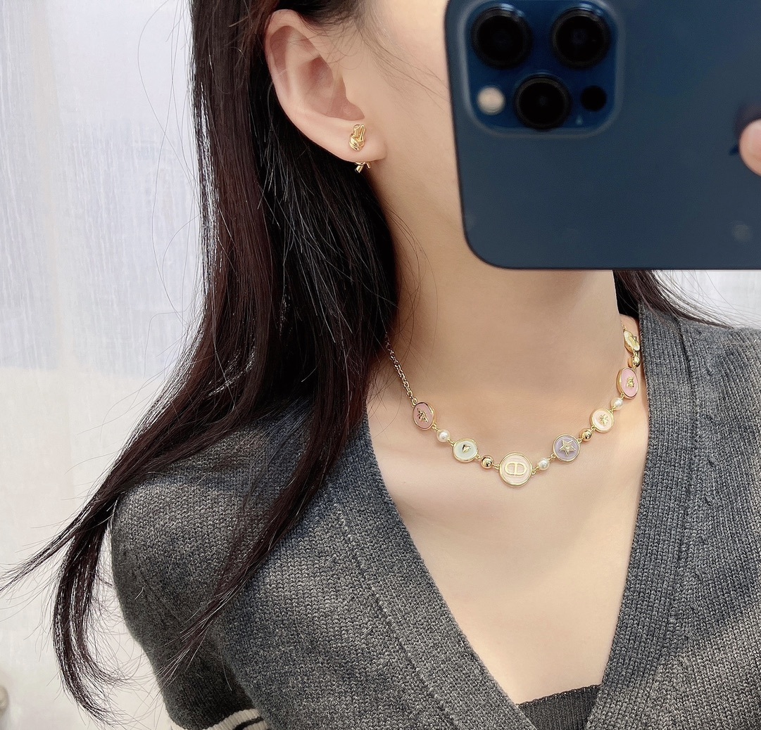 Dior Multicolor Pearl Necklace – Designer Statement Piece