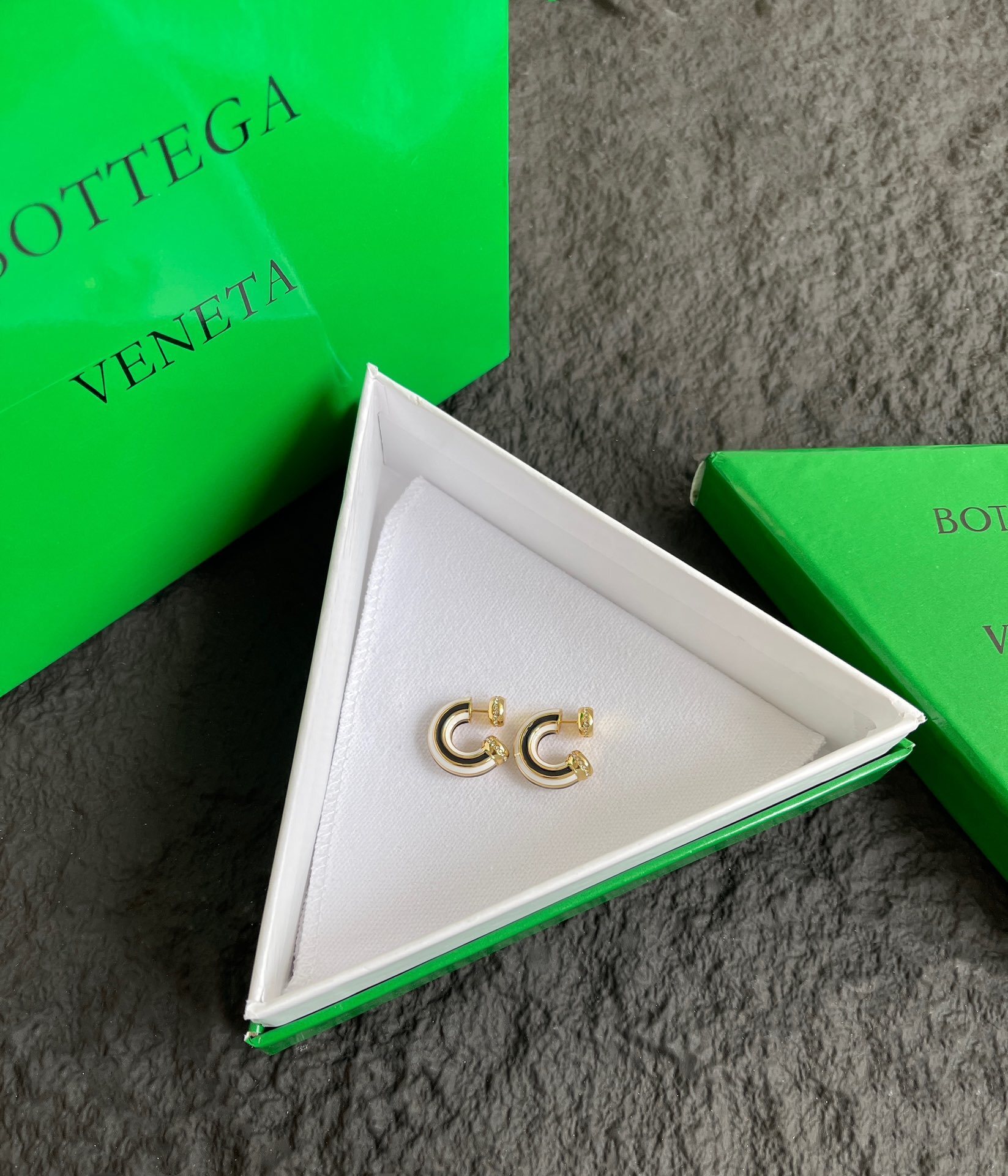 Bottega Veneta Gold White Earrings – Bottega Veneta Gold & White Hoop