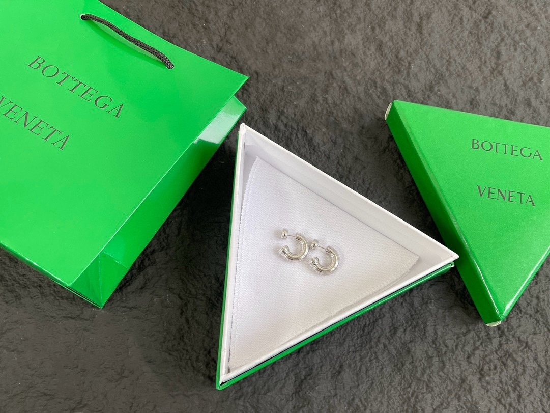 designer Bottega Veneta Silver Hoop Earrings – Bottega Veneta Silver