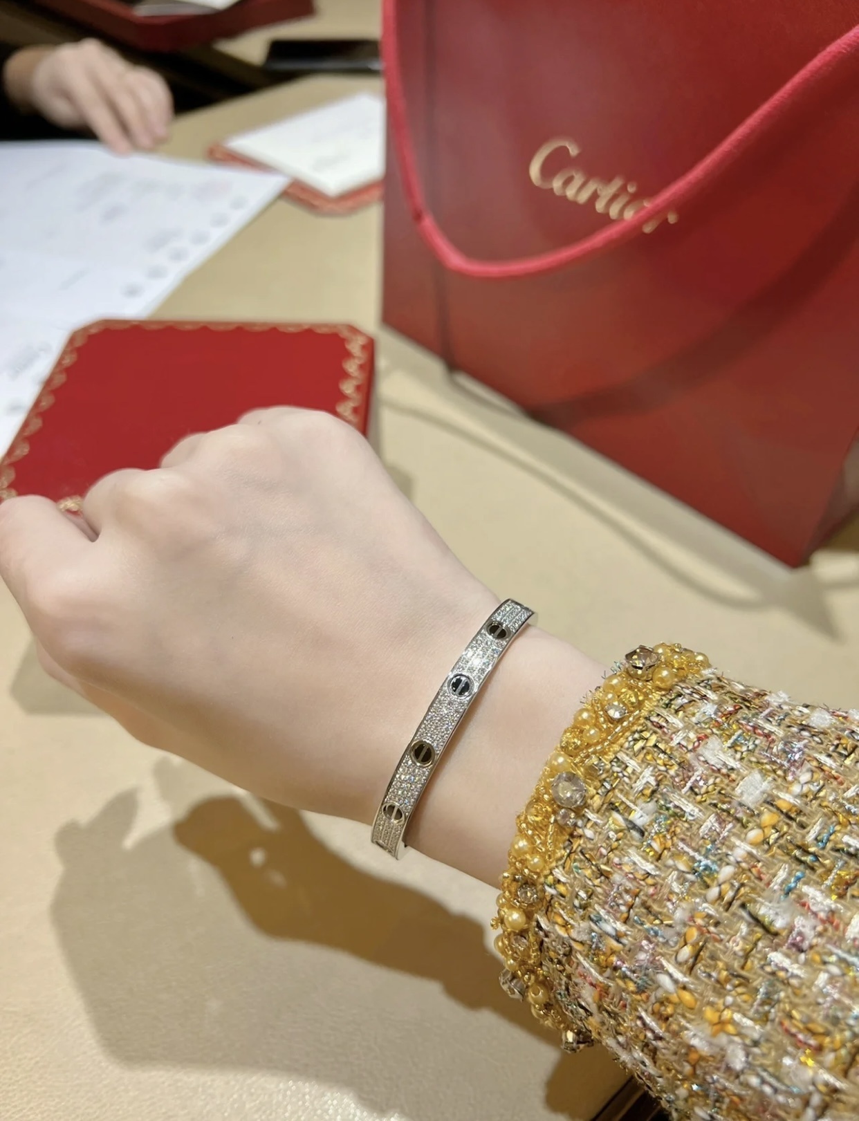 Premium Paved Screw Bracelet – Iconic Luxury Design