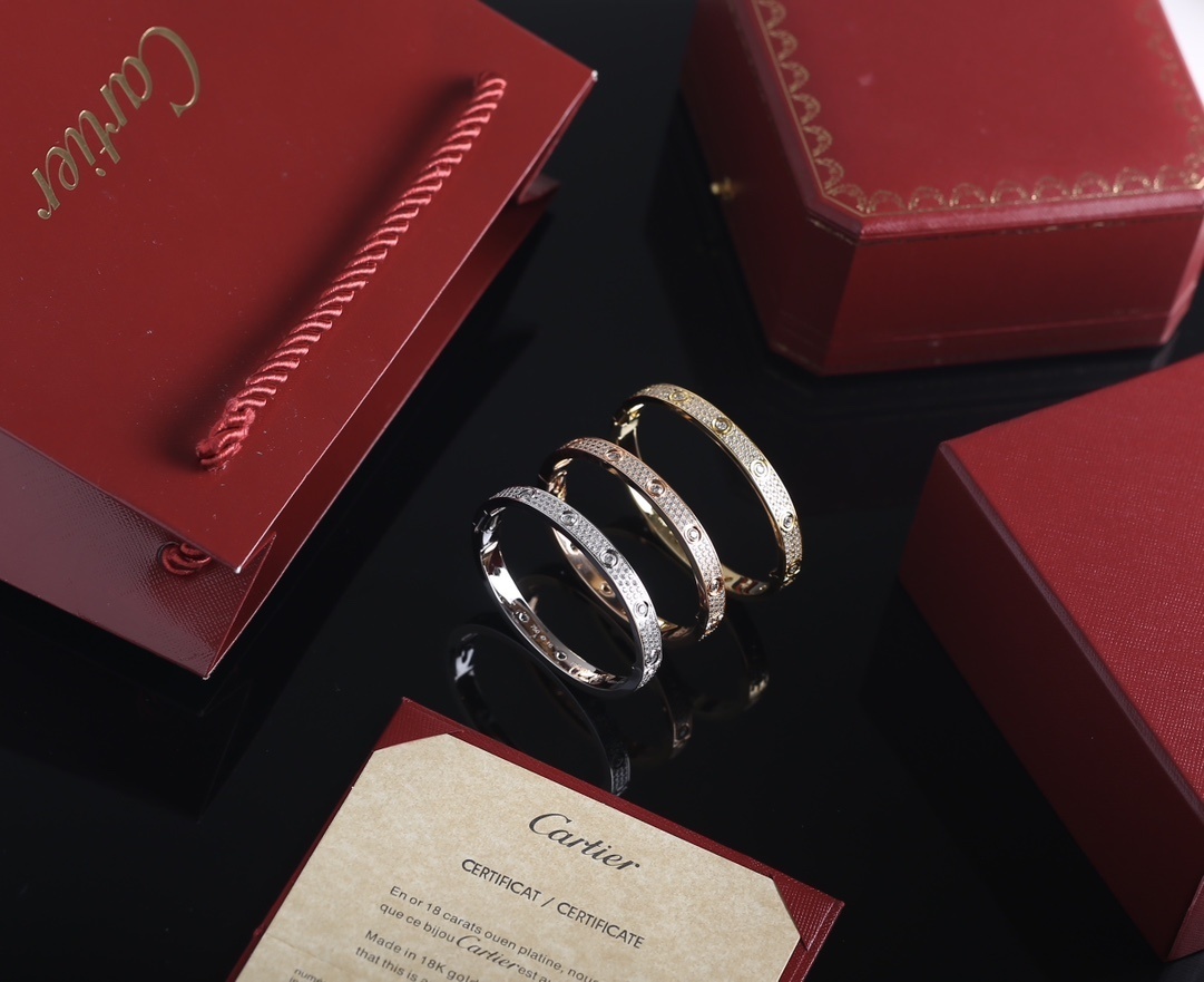 Premium Quality Cartier Inspired Bracelet – Timeless Elegance