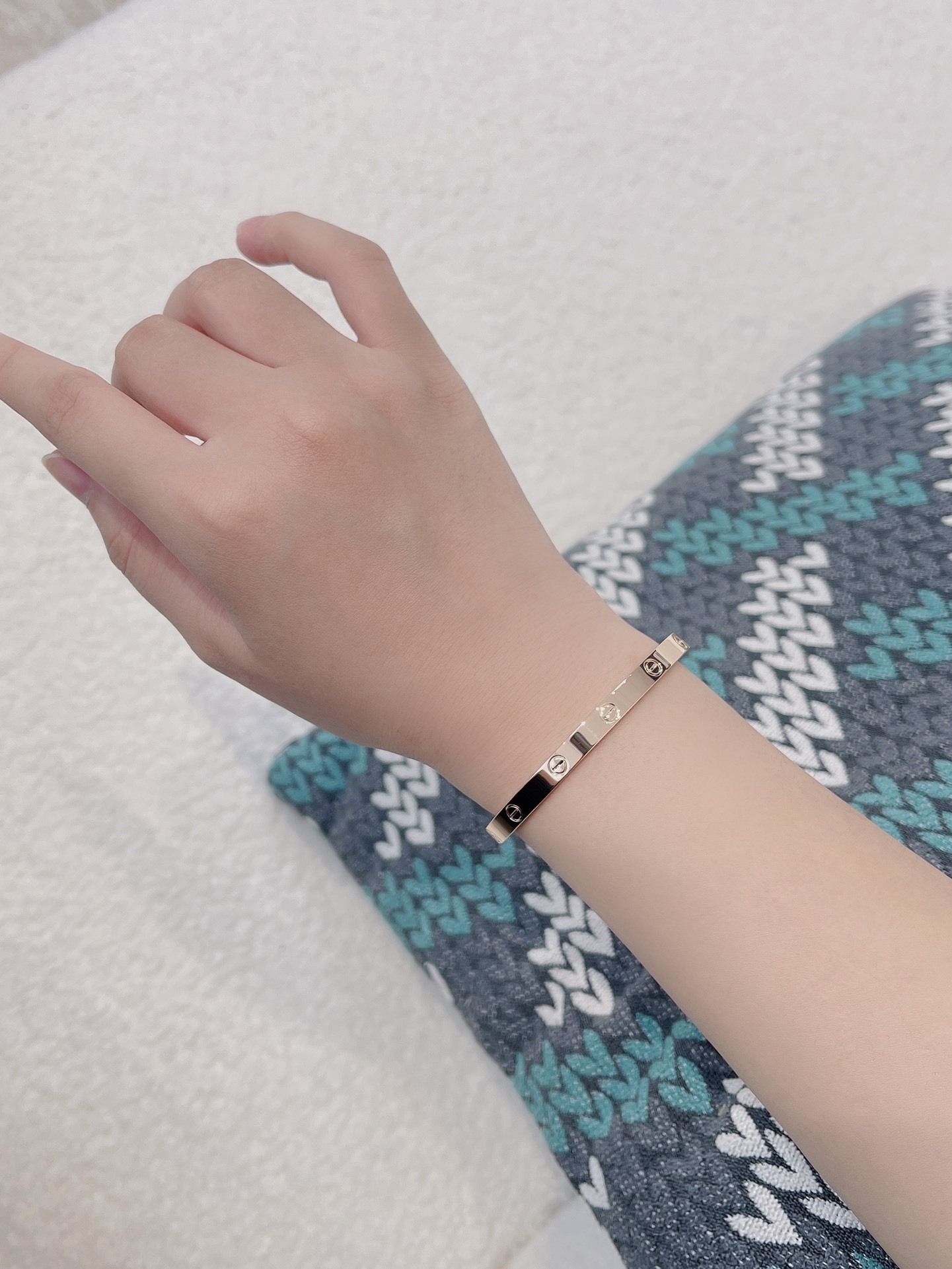 Premium Love Bracelet – Iconic Design & Superior Quality