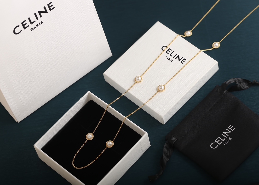 Celine Gold Pearl Necklace station elegant – Celine Gold Pearl Station