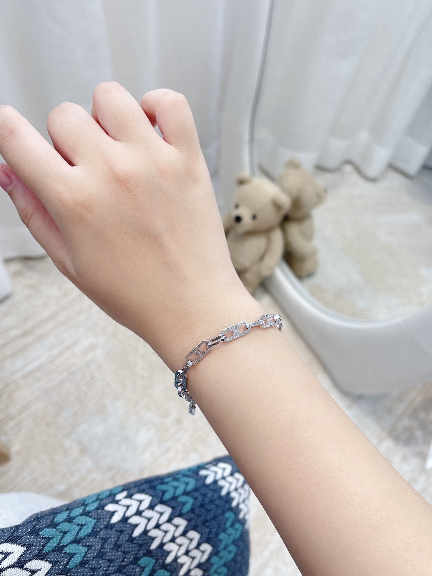 Celine Silver Chain Bracelet – Premium Quality