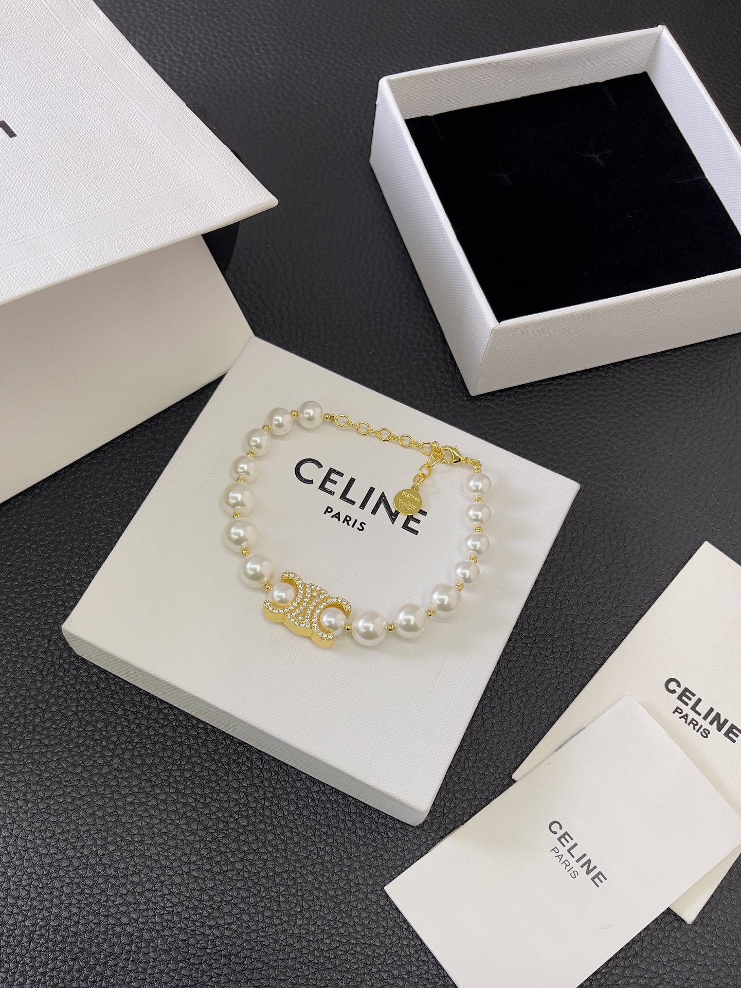 Celine Pearl Bracelet – Premium Quality