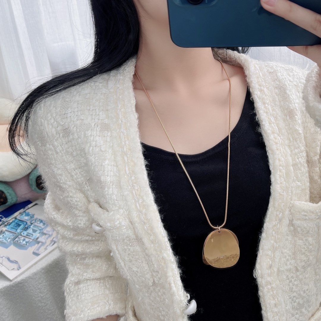 Celine Gold Disc Pendant Necklace – Statement Jewelry