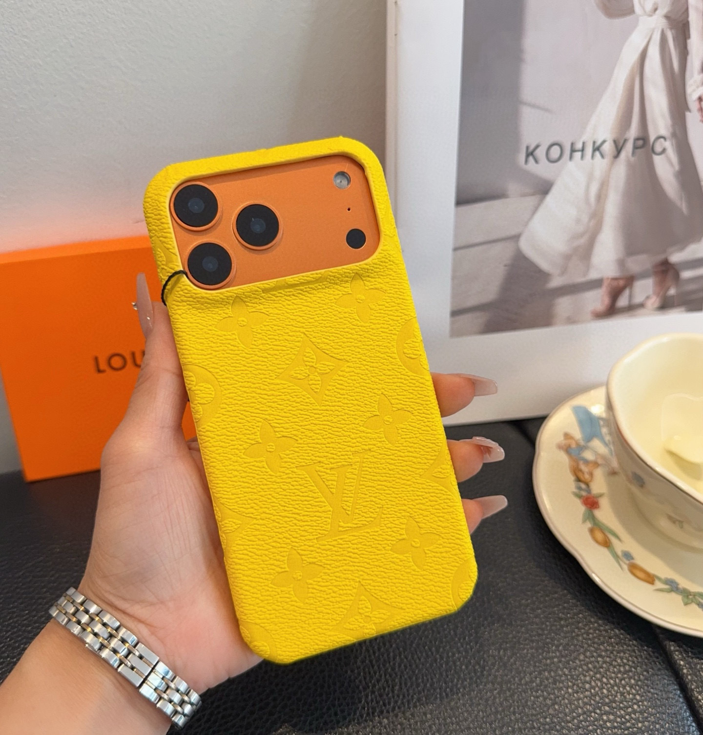 Yellow Louis Vuitton iPhone Case – Louis Vuitton Yellow Monogram
