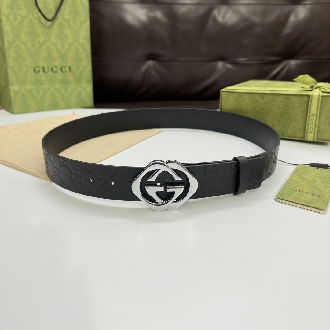 Gucci Premium Leather Belt - Iconic Style