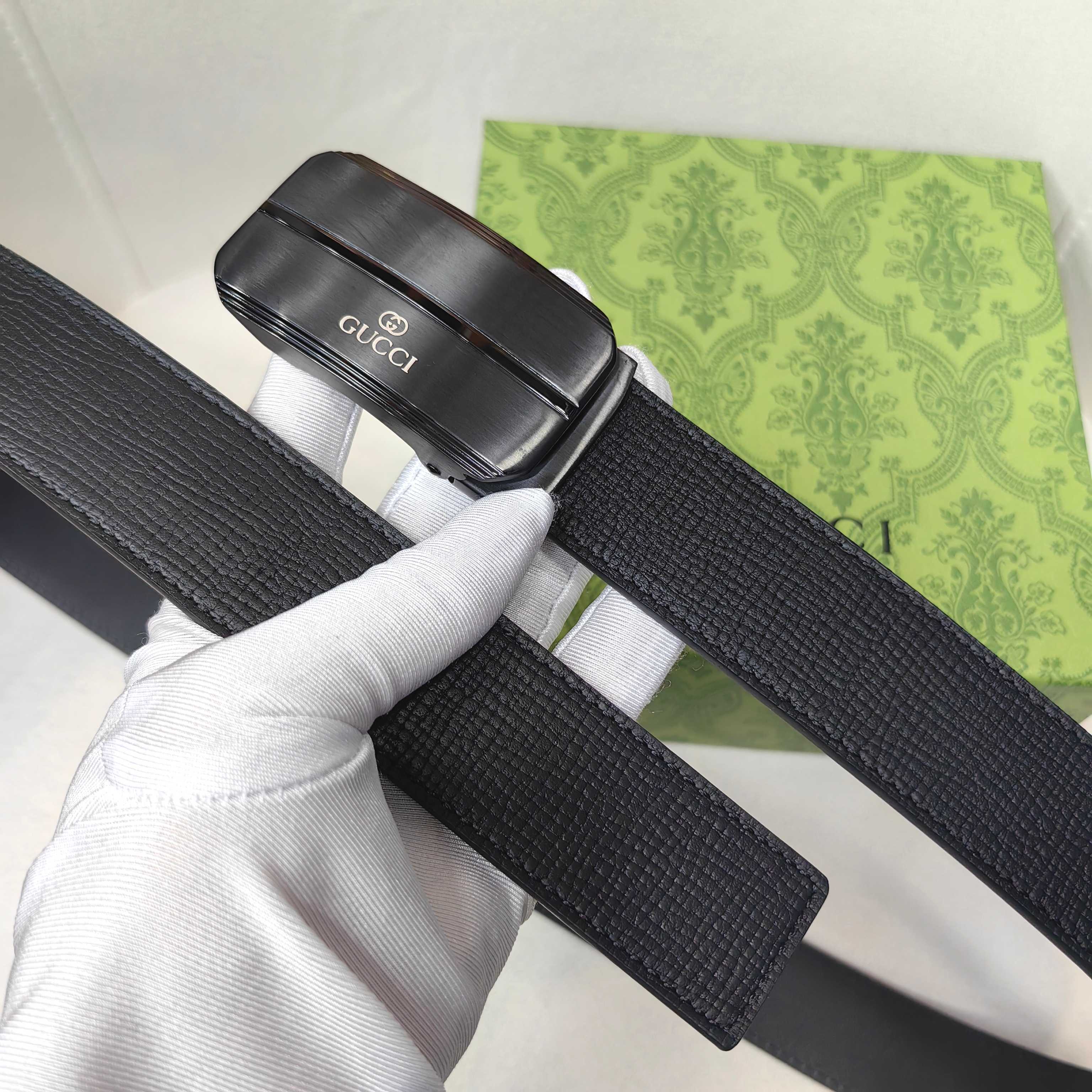 Gucci Premium Leather Belt - Black Elegance