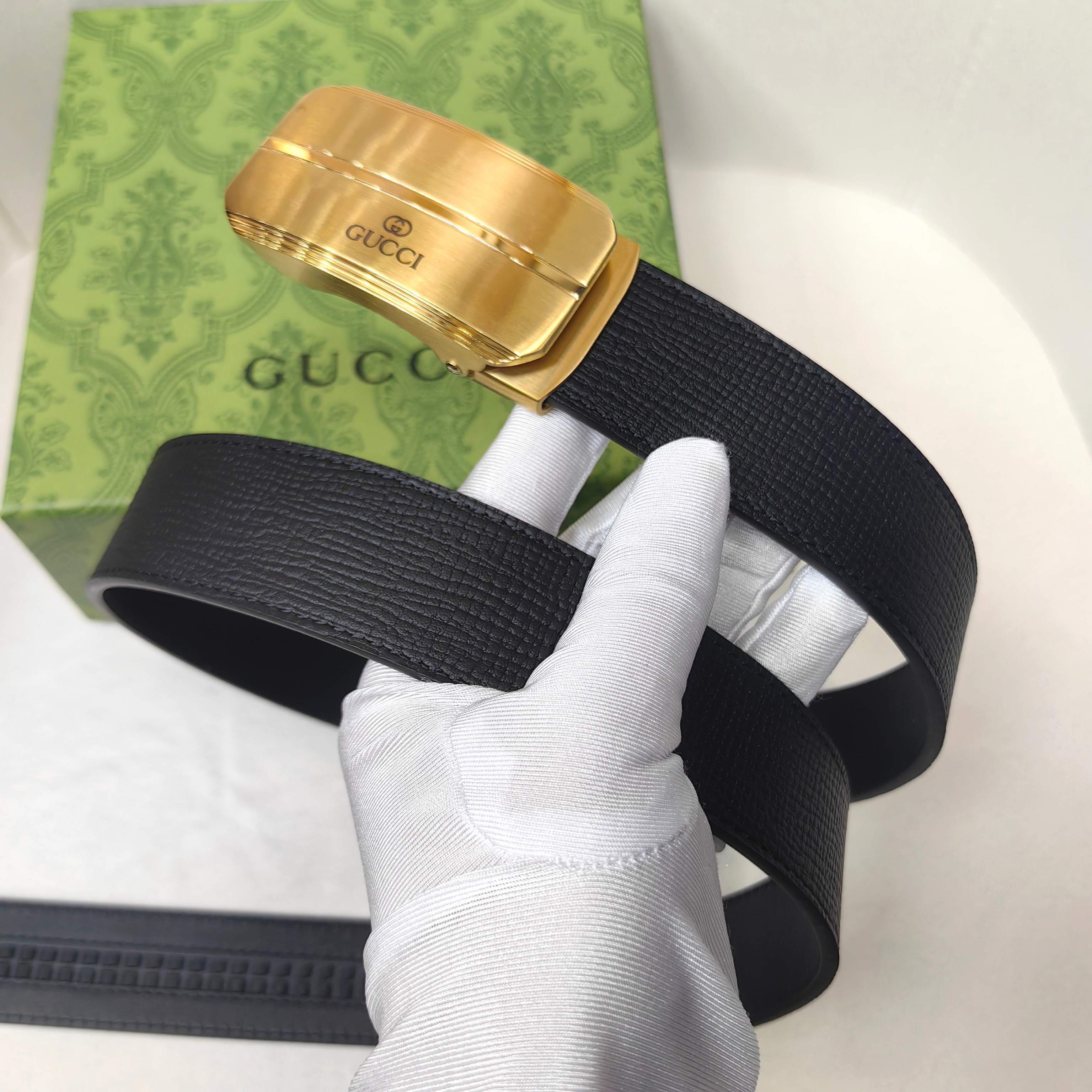 Gucci Premium Leather Belt with Gold Buckle