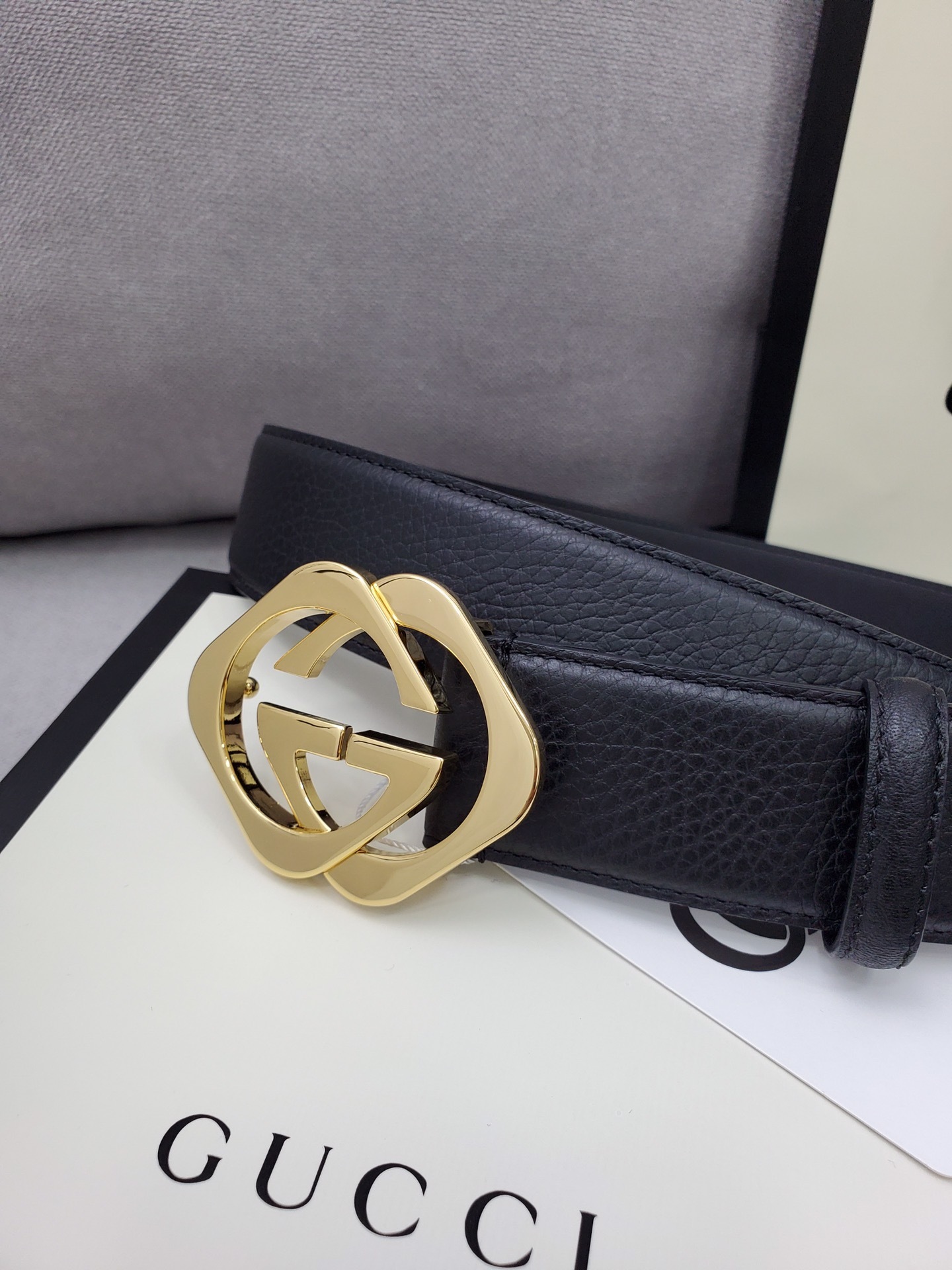 Gucci Premium Leather Belt - Gold Buckle