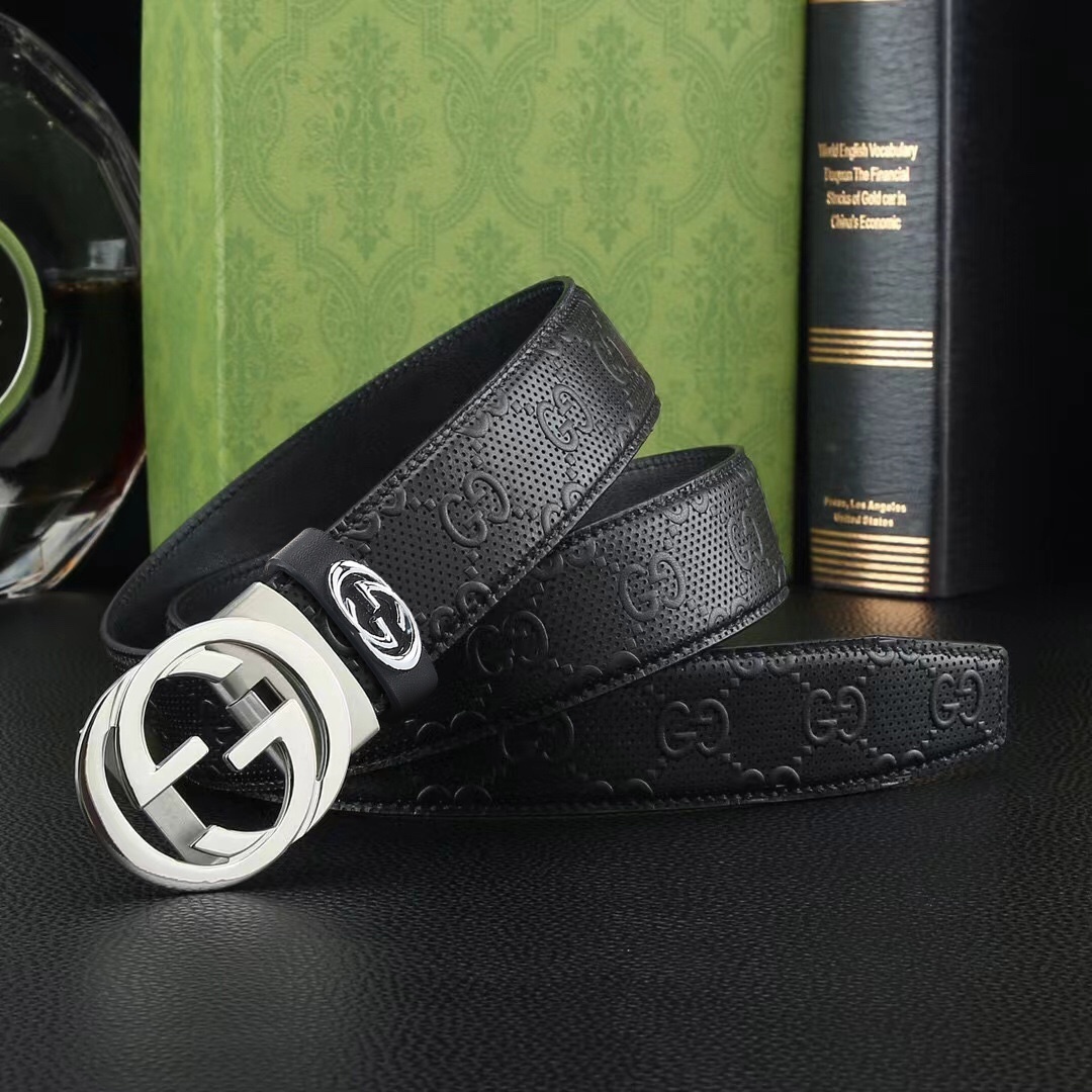 Premium Leather Belt - Classic Buckle Design