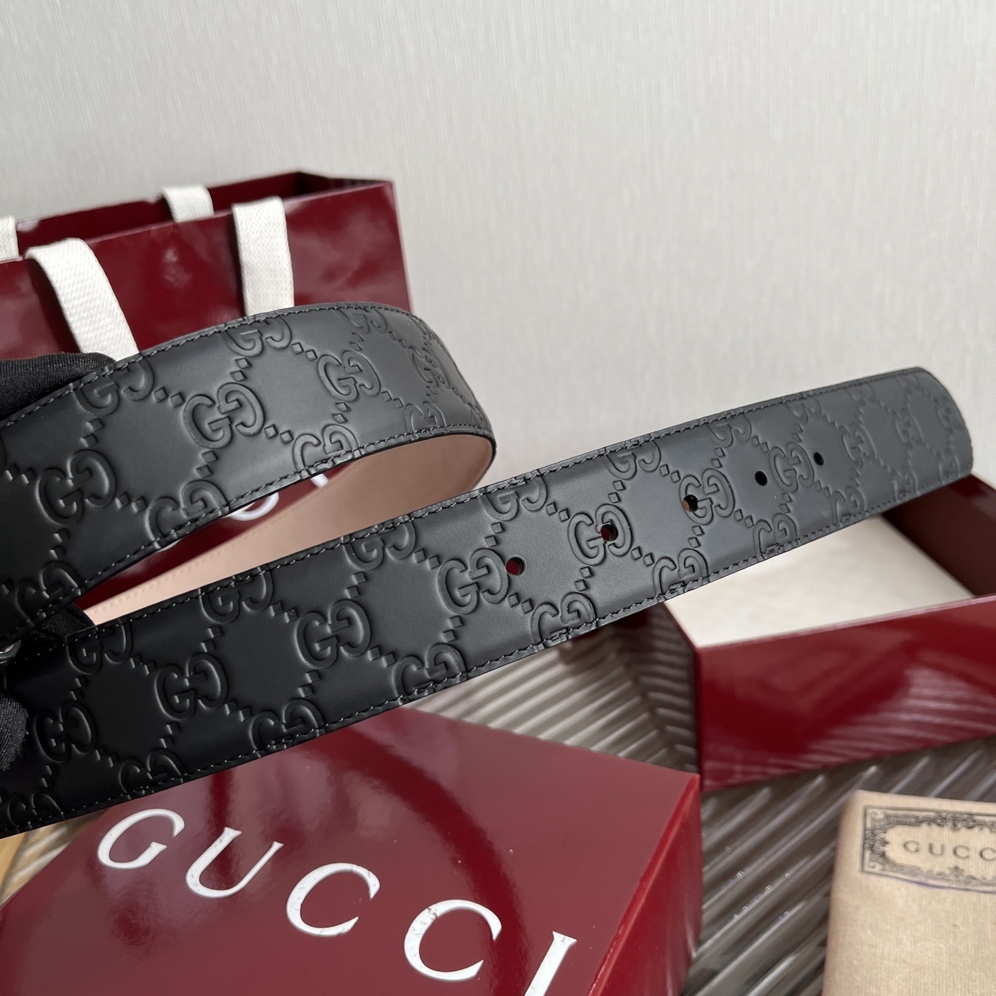 Gucci Signature Black Leather Belt with Matte Black Buckle