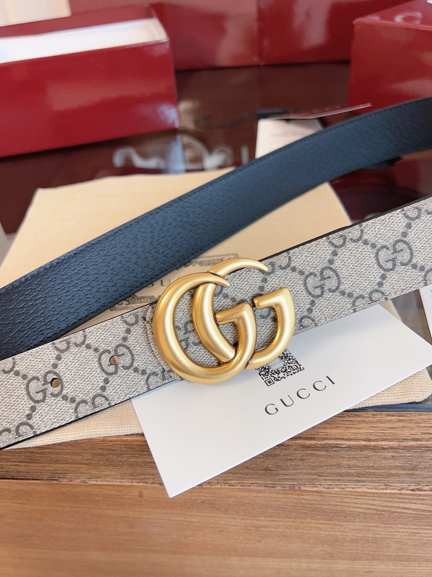 Gucci Reversible Belt with Double G Buckle - Premium Quality