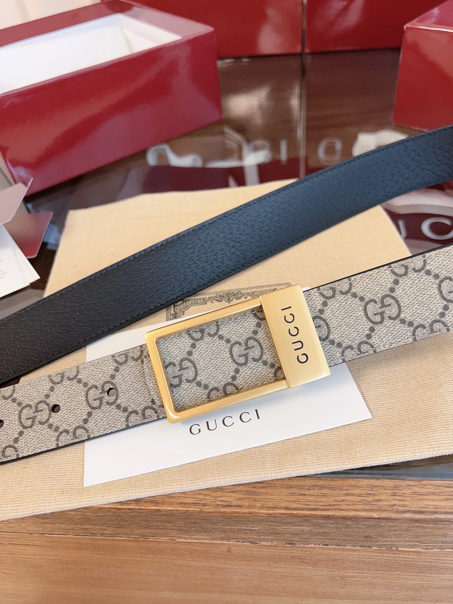 Gucci Belt Premium Quality - Iconic Style & Craftsmanship