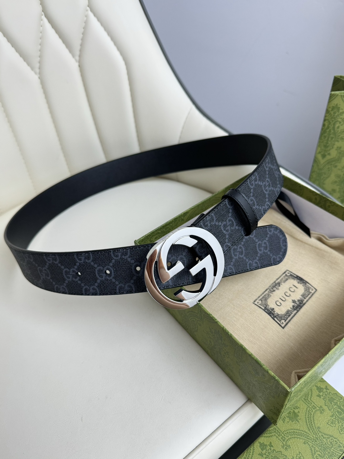 Gucci Belt Premium Quality - Iconic Style & Craftsmanship