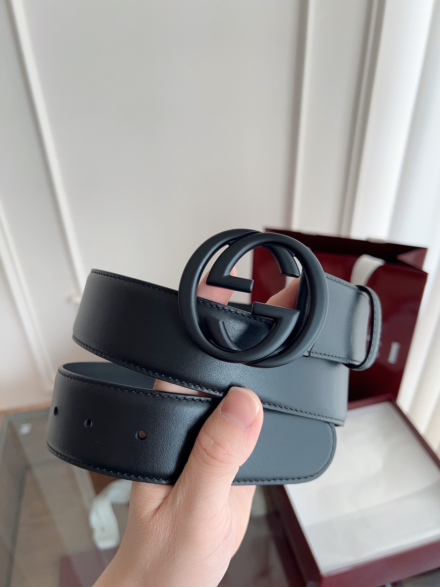 Gucci Premium Black Leather Belt - Timeless Style