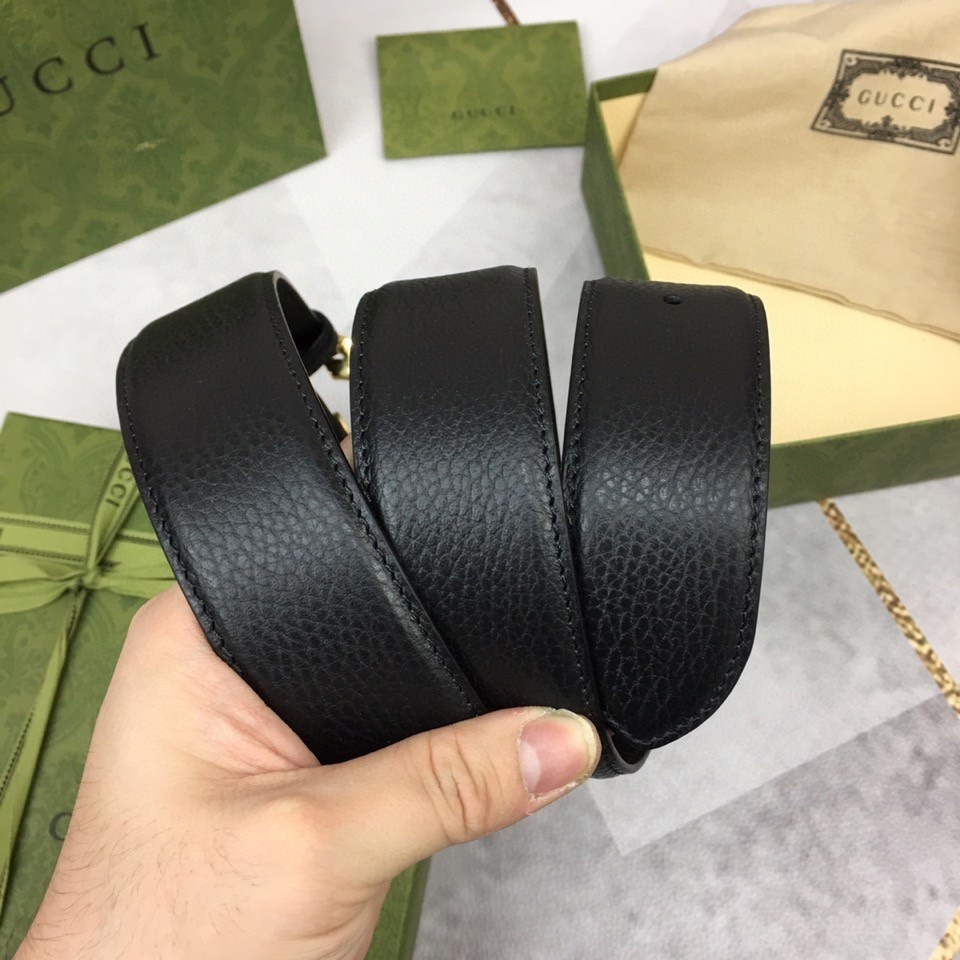 Gucci Premium Leather Belt - Iconic Style